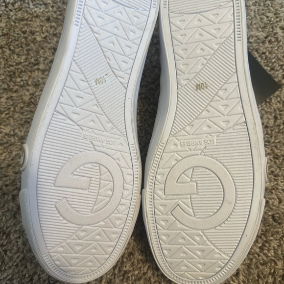 GBG Los Angeles White Quilted Sneakers with Gold Accents - Picture 4 of 5